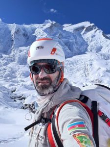 बिना अक्सिजन अन्नपुर्ण प्रथमको सफल आरोहण